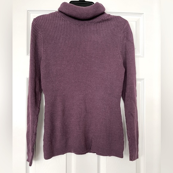 Tweeds Sweaters - Tweeds Fuchsia Turtleneck